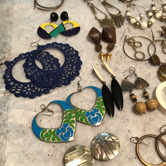 Earring Bundle - Picture 4 of 7